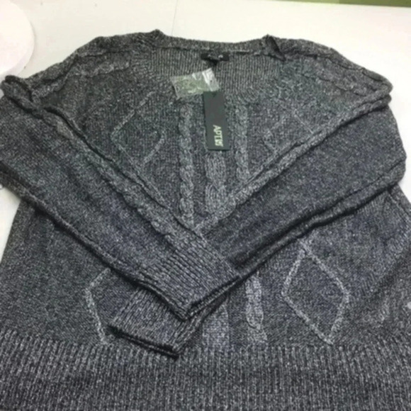 Apt. 9 Tops - APT. 9 ladies blouse    s